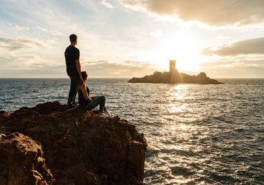 Balades romantiques : circuits en duo à faire main dans la main