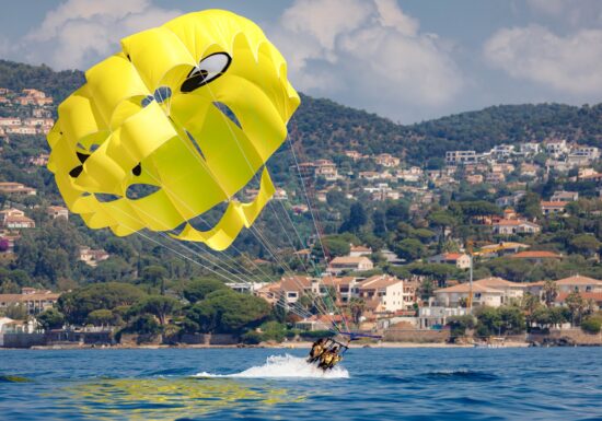 Parachute ascensionnel