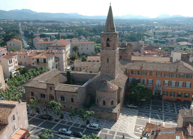 Cathédrale Saint-Léonce