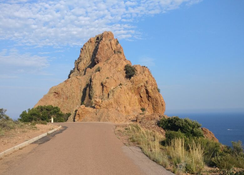 Rocher Saint-Barthélémy depuis la Pointe de l’Observatoire