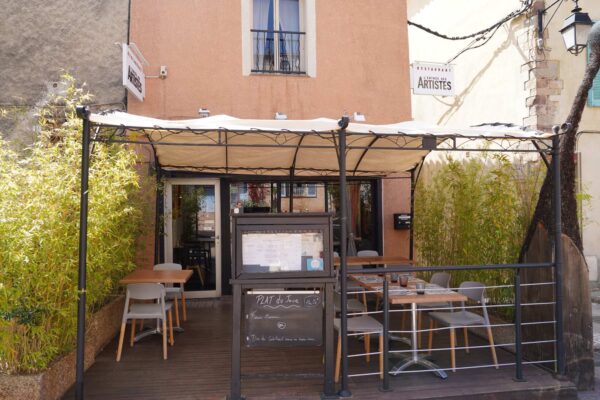 L’entrée des artistes