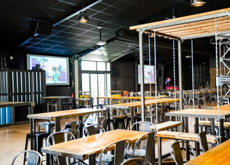 ÔCargo Food Court