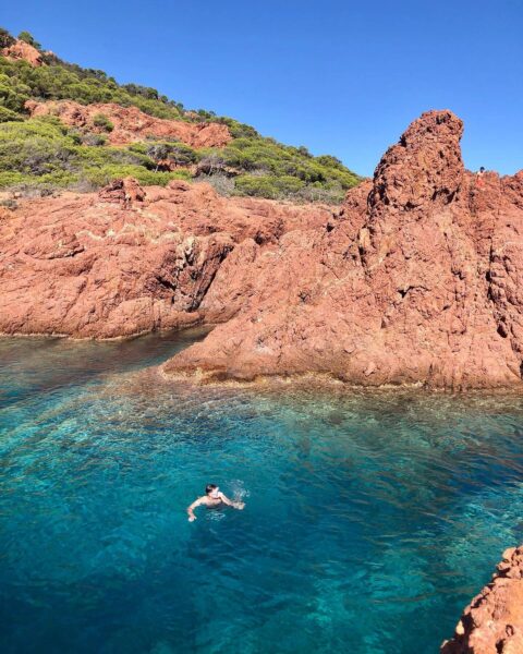 Excursion “Calanques & baignade” by Rand’eau Aventure