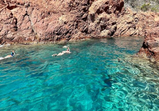 Excursion “Calanques & baignade” by Rand’eau Aventure