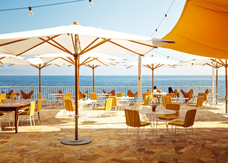 Estelo – Hôtel Les Roches Rouges