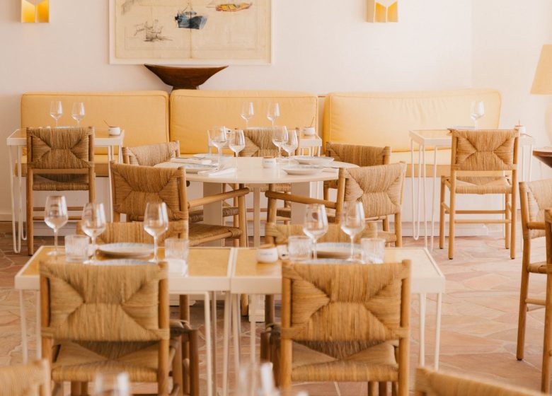 Estelo – Hôtel Les Roches Rouges