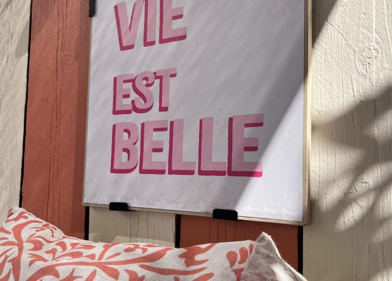 La Belle Vie Café