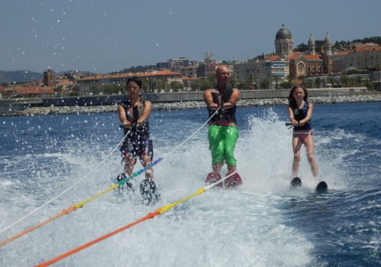 Slide Water Camp – Tour de ski nautique & wakeboard